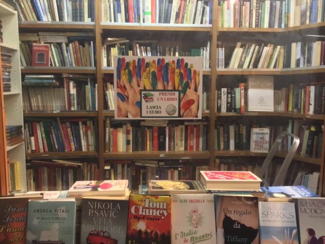 Prendi un libro e lascia un euro (almeno)